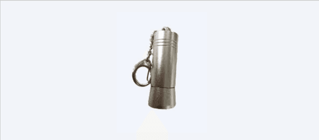 Lipstick Detacher